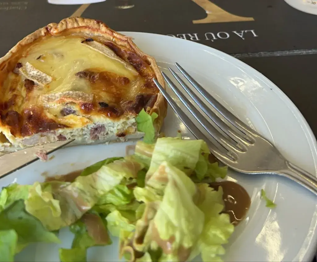 Oceane Bertin_Le Canari_Arnac-Pompadour_review