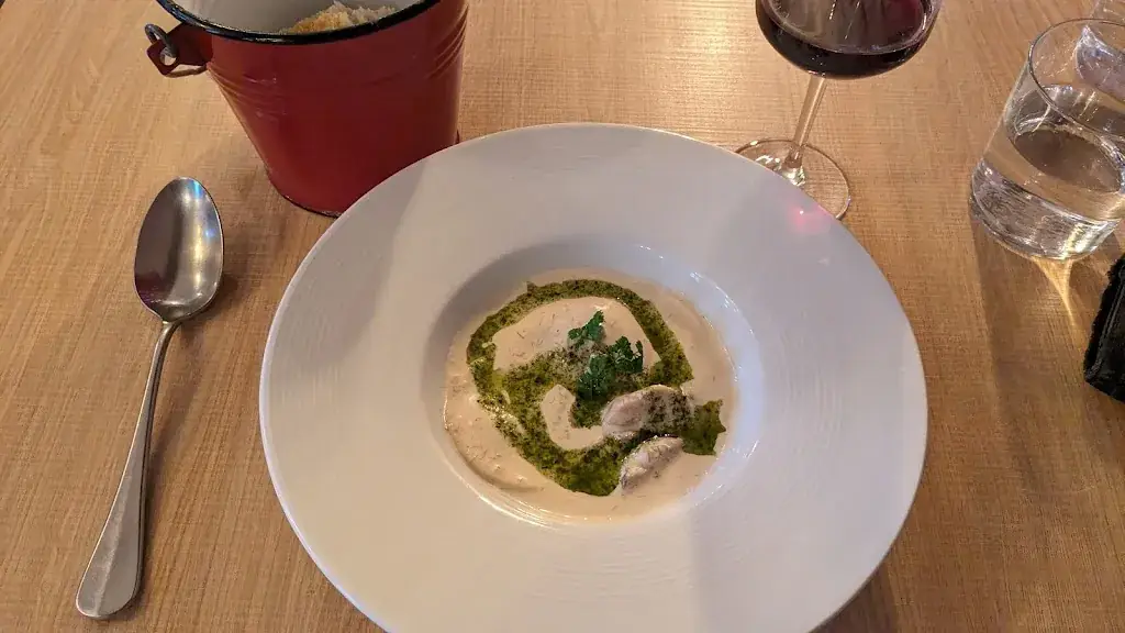 R. Kelley_Restaurant L'Escasse_Lit-et-Mixe_review