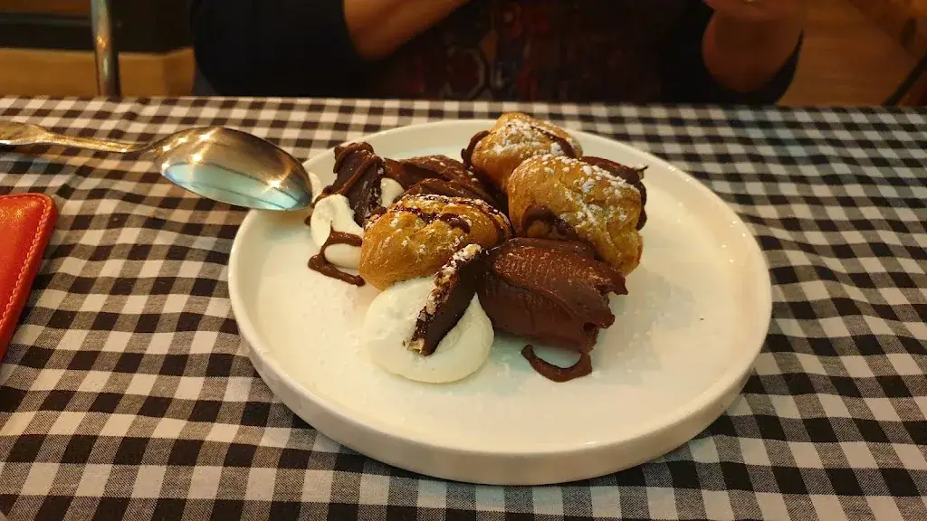 LA TRATTORIA_Lit-et-Mixe_slider_image_2