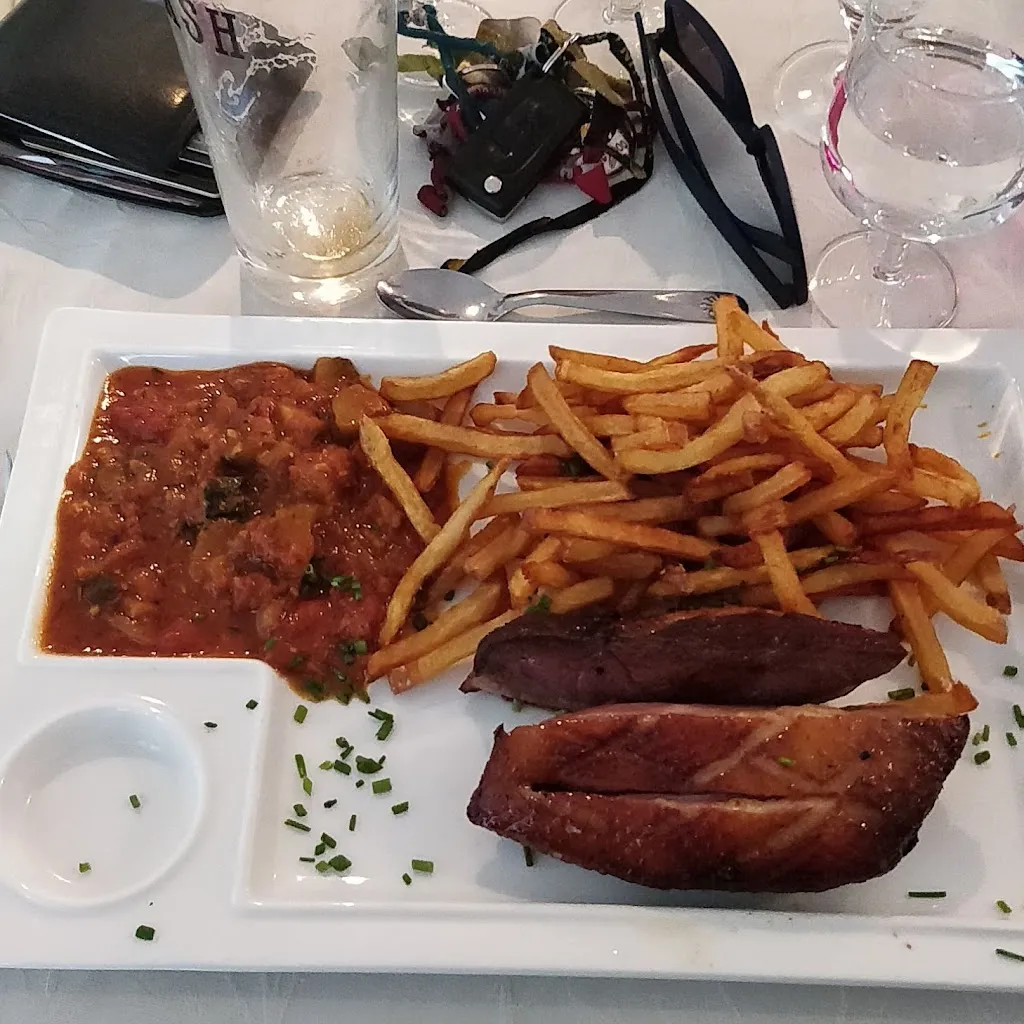 Le Fin Bistrot_Lit-et-Mixe_slider_image_2