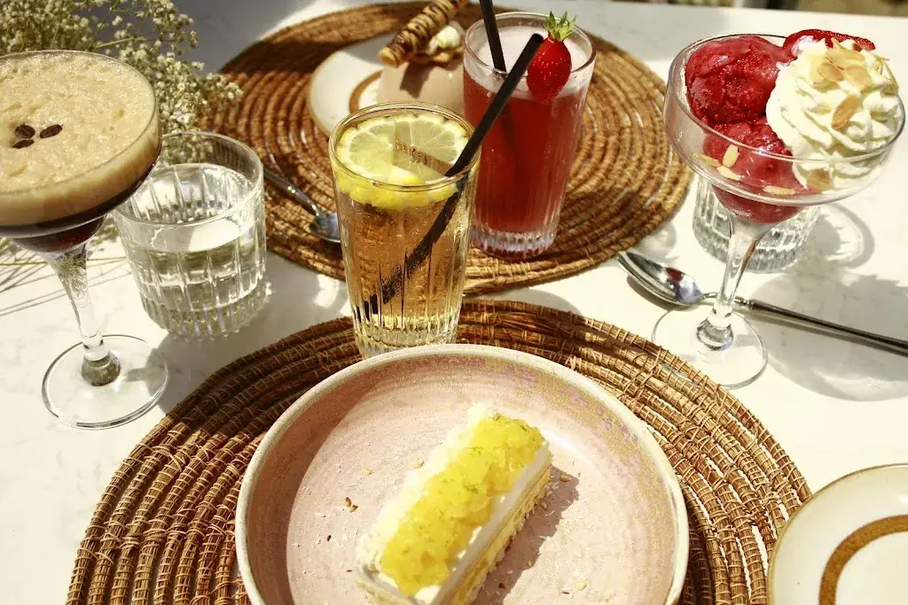 Lou Restaurant_Saint-Julien-en-Born_slider_image_2