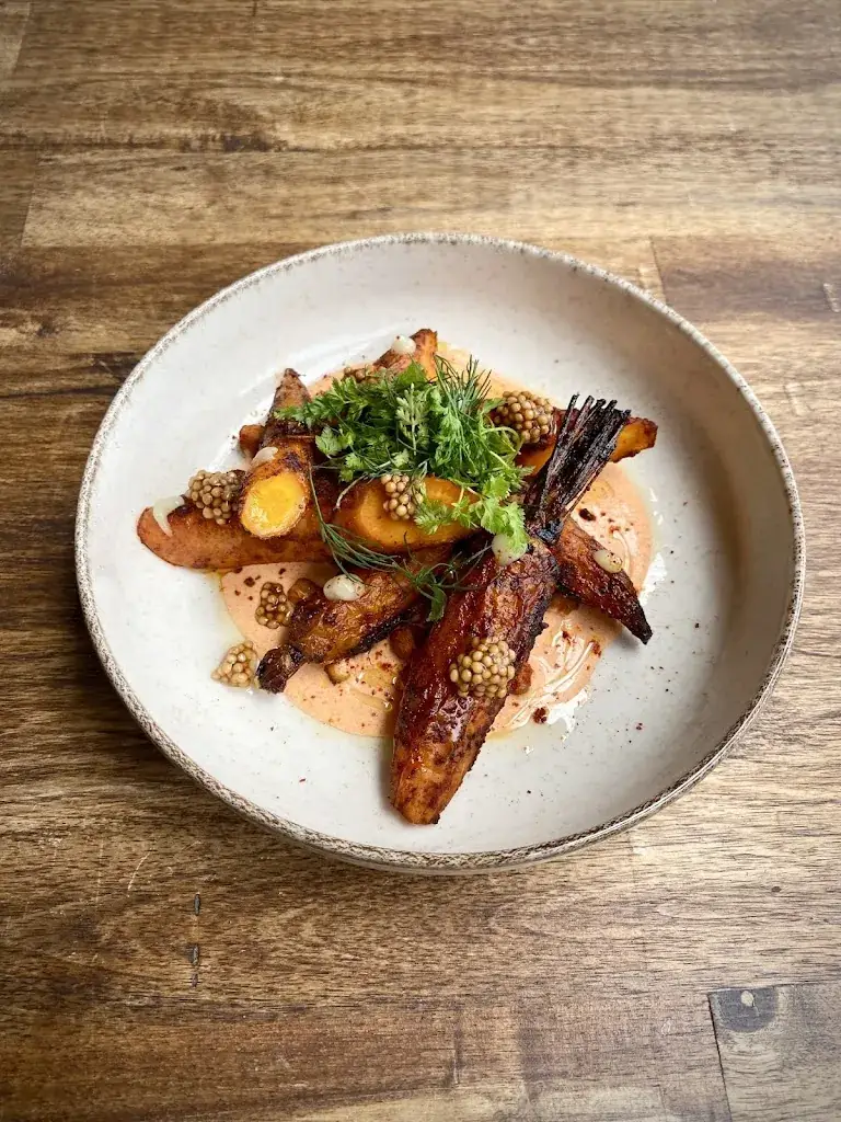 BAÏA_Saint-Julien-en-Born_slider_image_2