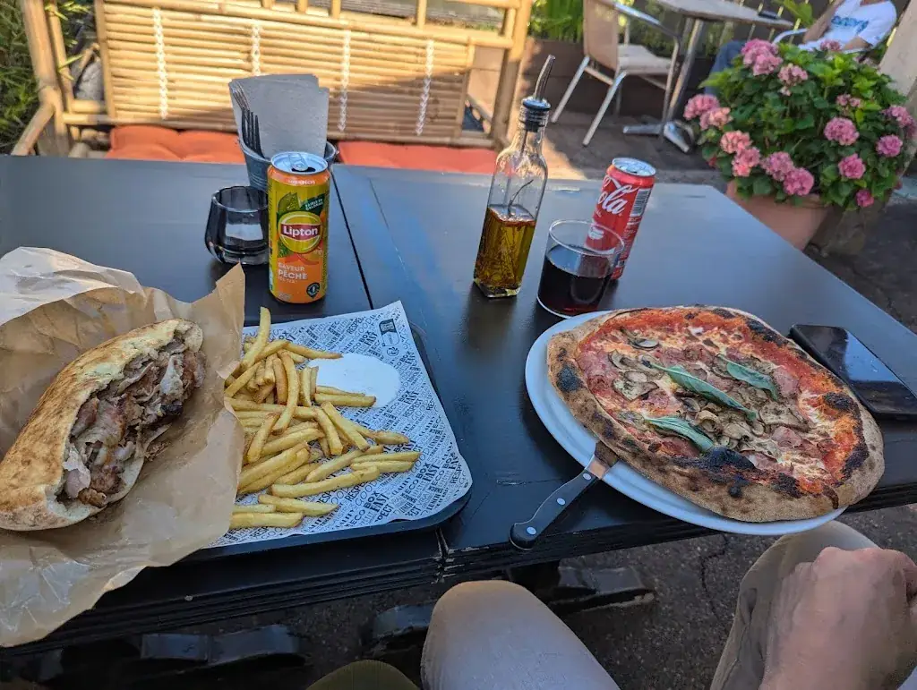 sander scholtens_BIG JOE_Saint-Julien-en-Born_recensione