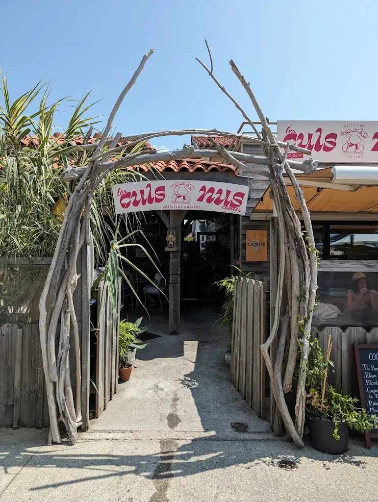 Les CulsNus restaurant à Saint-Julien-en-Born