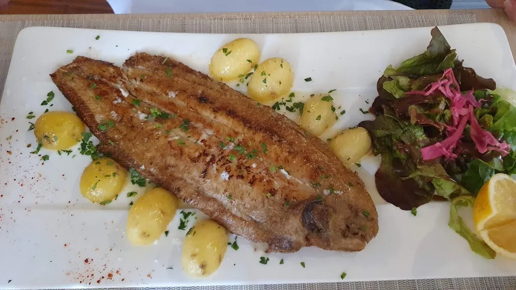 Marcus Rolloos_Le Saint Julien_Saint-Julien-en-Born_review