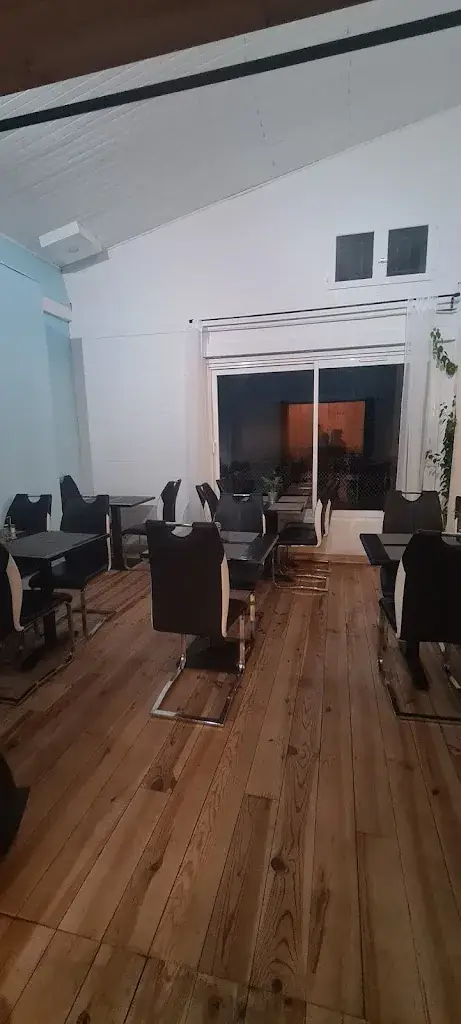 Elodie Abad_La Penida restaurant_Saint-Julien-en-Born_review