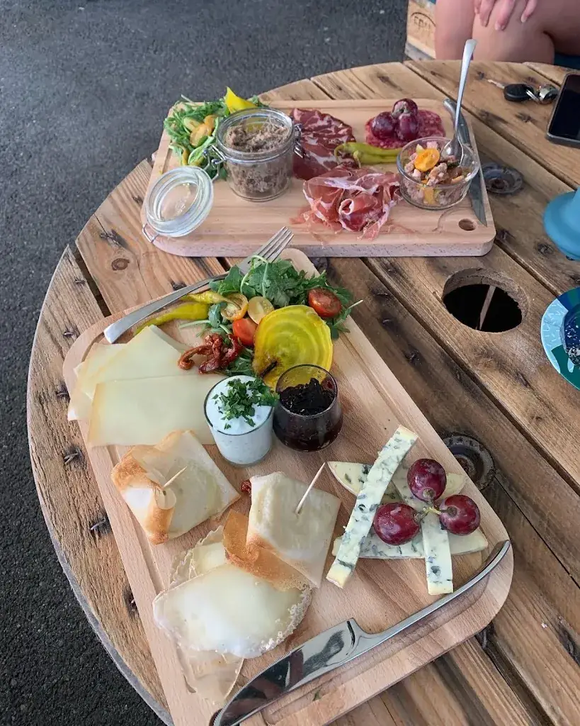 La Penida restaurant_Saint-Julien-en-Born_slider_image_2