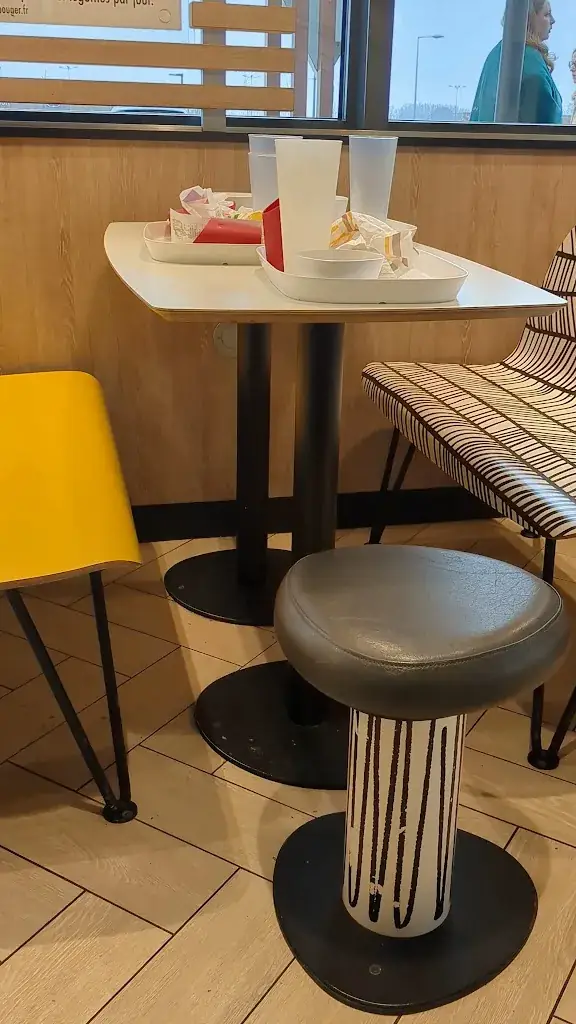 McDonald's Loudun_Loudun_slider_image_2