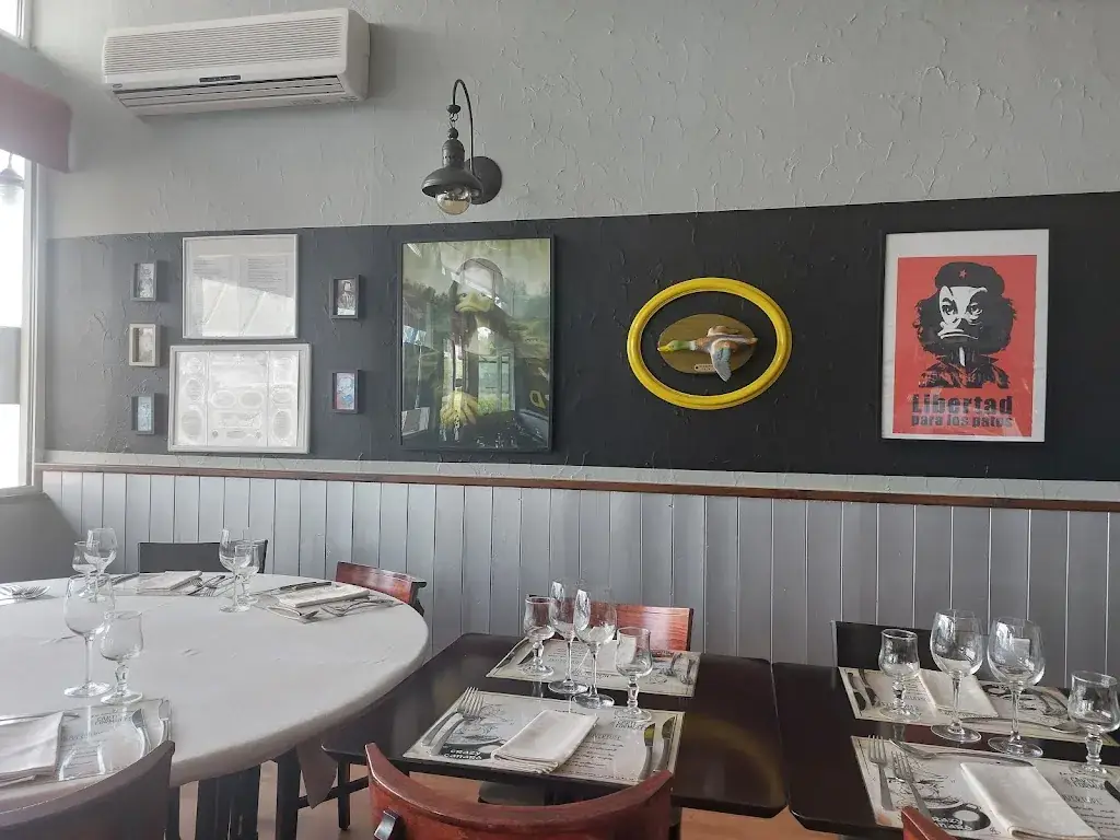 Alexis Warret_Crazy Canard_Mourenx_review