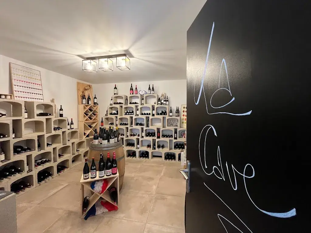 Lo Tira Cap_Lahourcade_slider_image_1