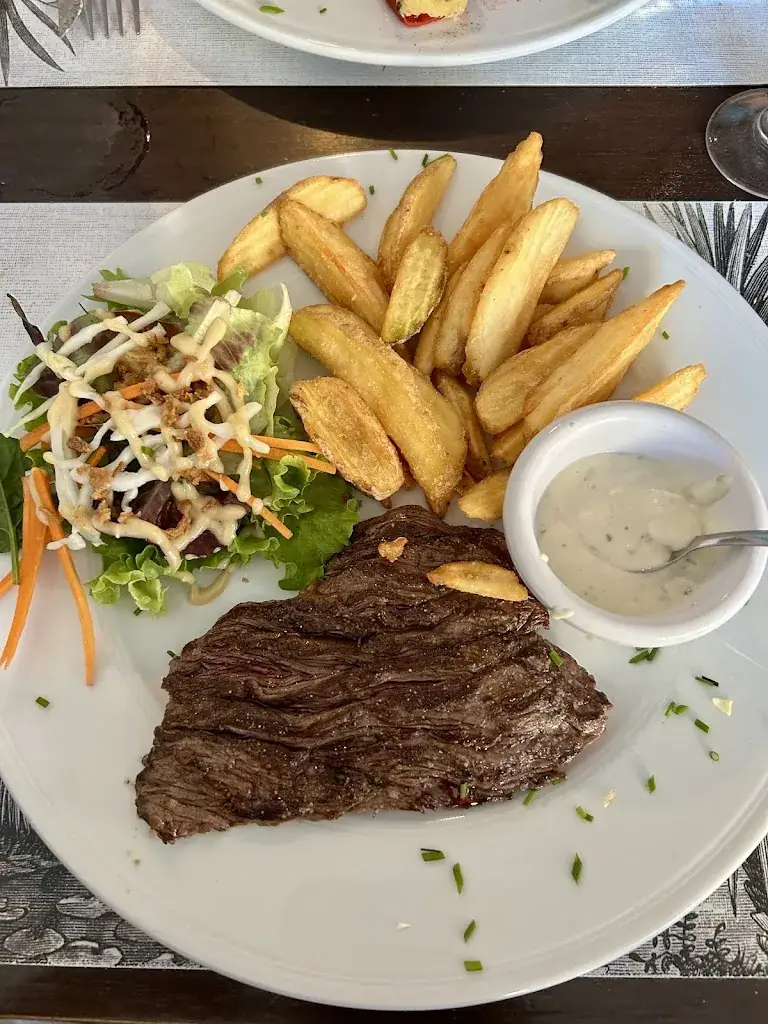 Olivier-Mrt _CAFE RESTAURANT LES VOYAGEURS_Monein_review
