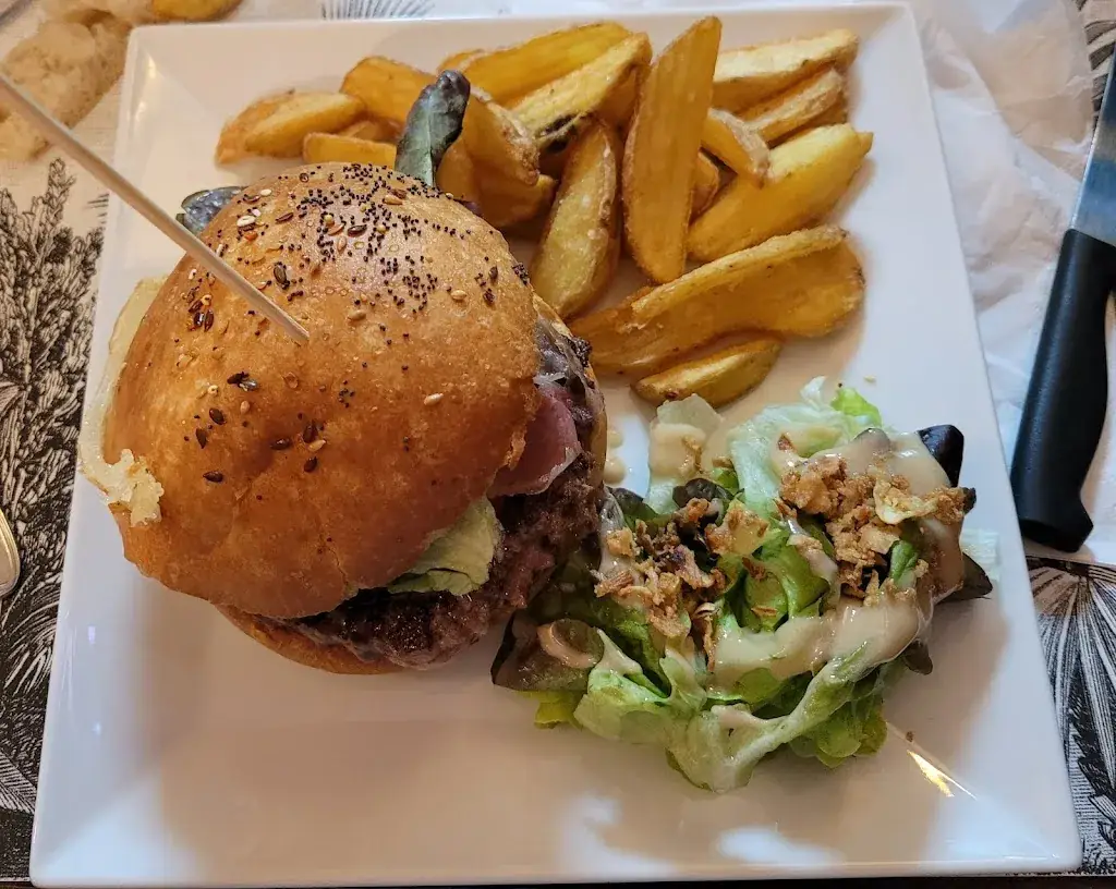 CAFE RESTAURANT LES VOYAGEURS_Monein_slider_image_2