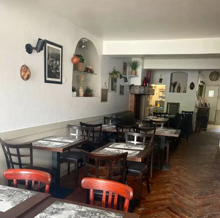 CAFE RESTAURANT LES VOYAGEURS_Monein_slider_image_3