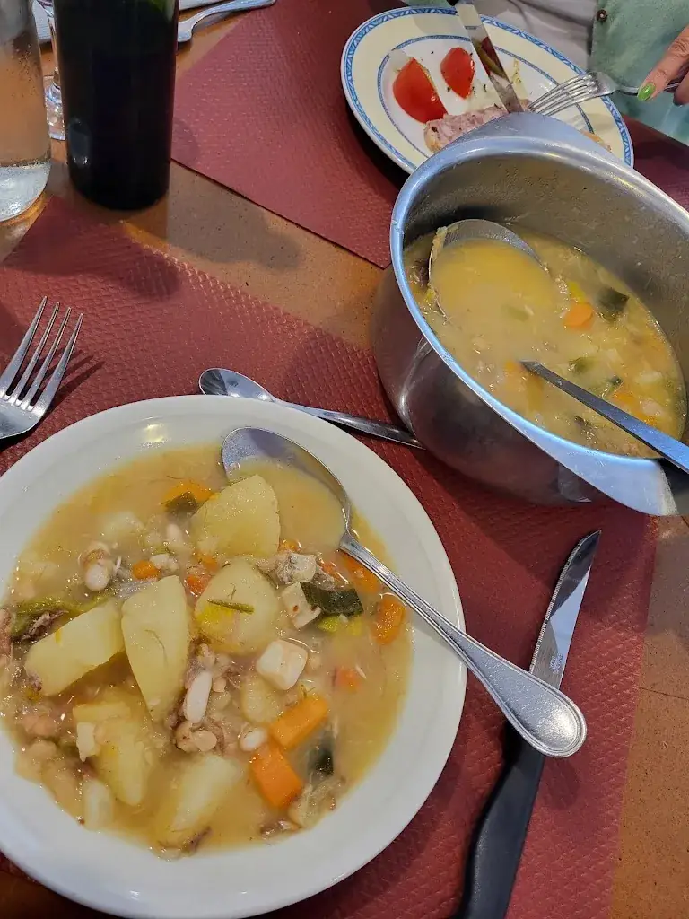 Nick Dawes_Hotel Restaurant L'Estaminet_Monein_review