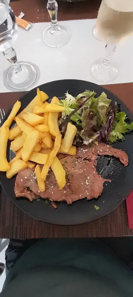 Bea Juillo_Auberge de la Tour_Freycenet-la-Tour_review