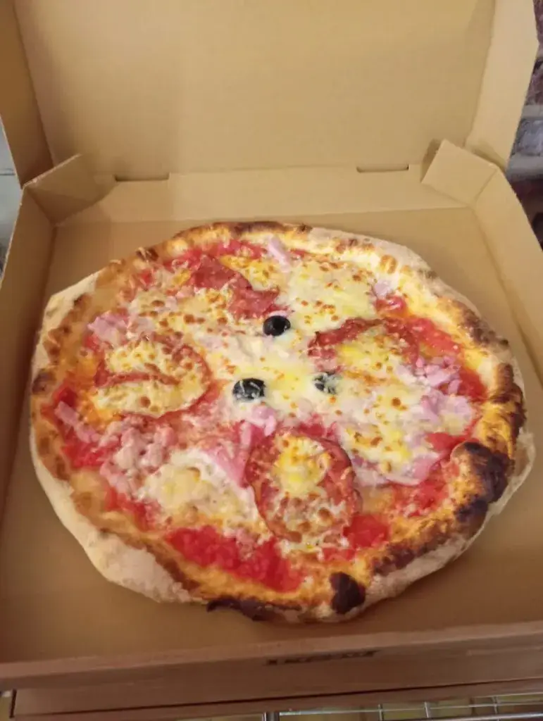 Joy Potier_Pizz Adhoc_Monein_review