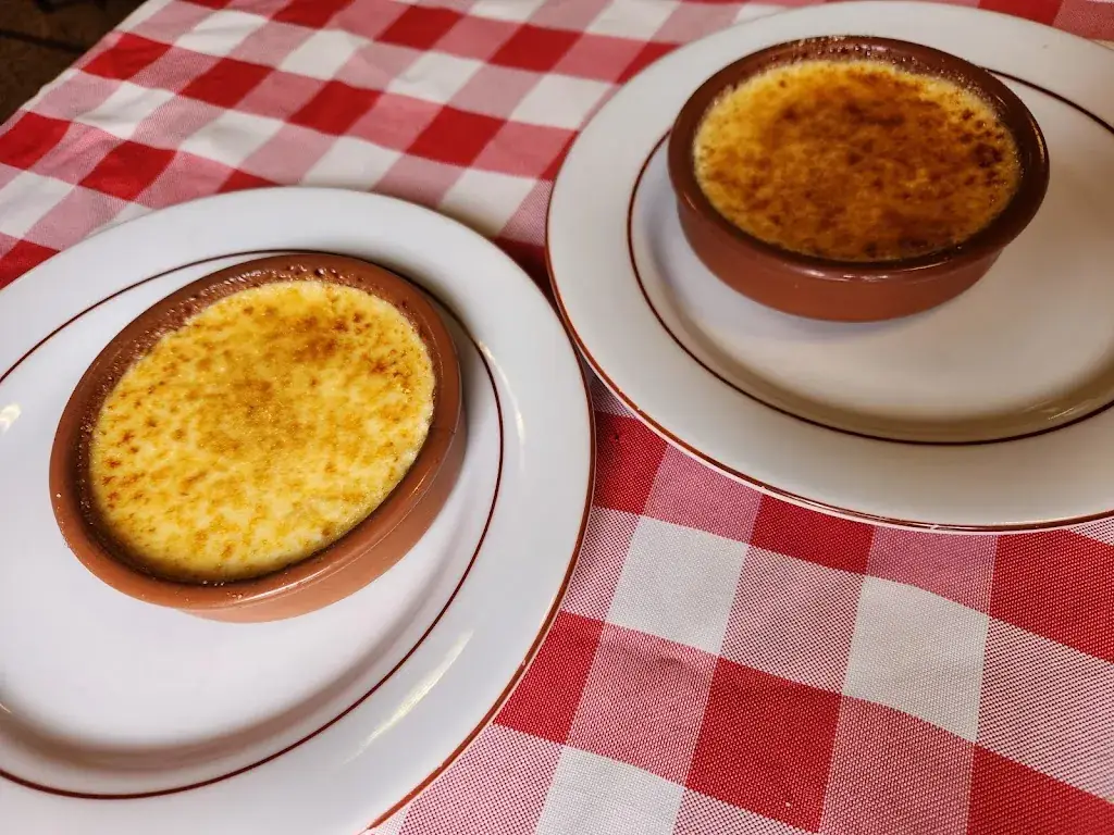 Robin Rainton_Aux Pyrénées_Oloron-Sainte-Marie_review