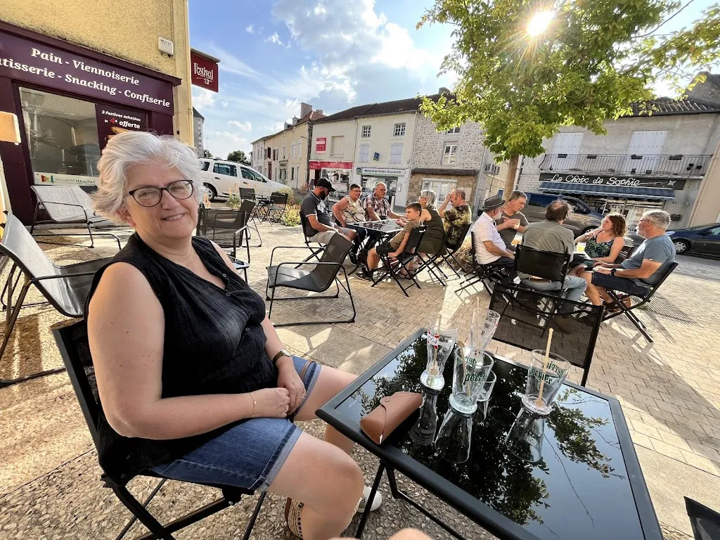 Jean-Christophe Soum-Fontez_Le Cheval Blanc_Lussac-les-Châteaux_review