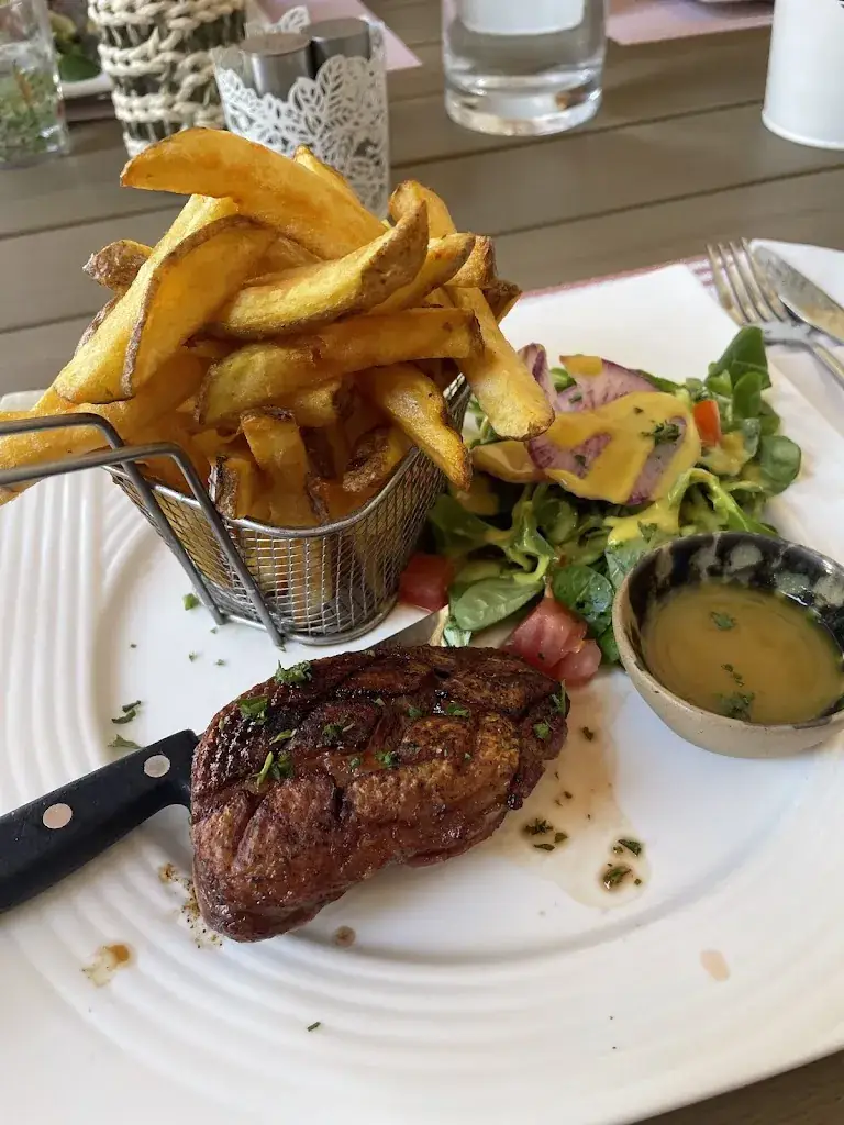 Céline Widehem_LE P'TIT MAGNAC_Magnac-sur-Touvre_review