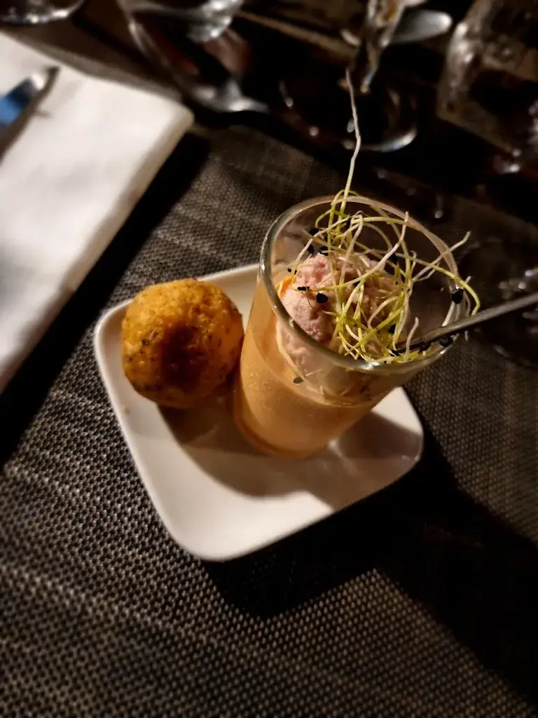 Fanny T._Cour de Ruelle_Ruelle-sur-Touvre_review