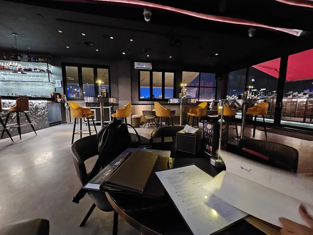 SKY 21 restaurant in Tower