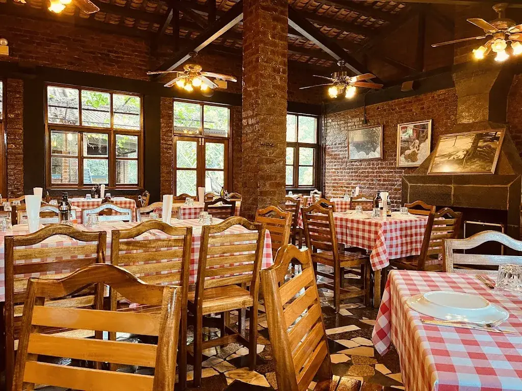 Fernando's Restaurant_Macao黑沙海灘9號號地下_slider_image_1