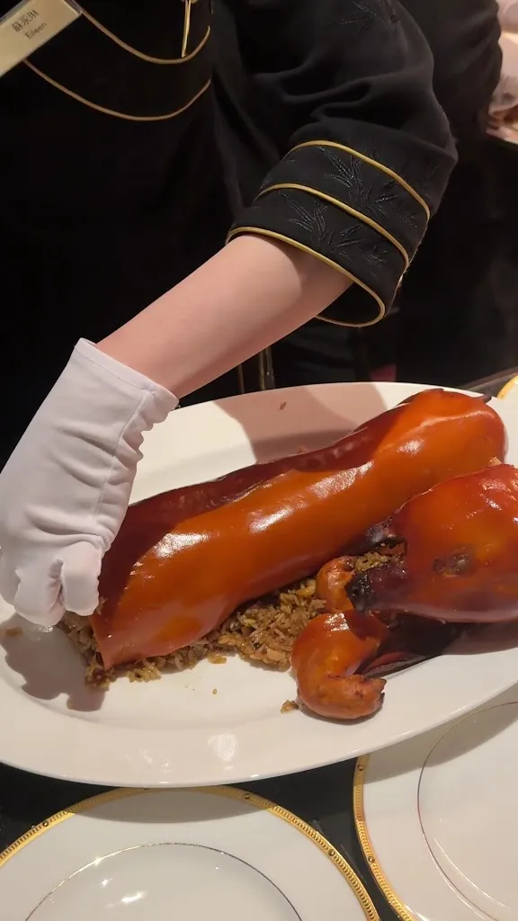 Sudchinda Sethakulvichai_The Eight_Macao_review