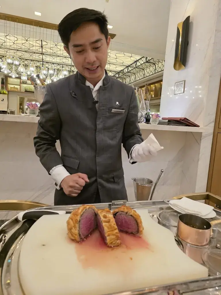 Edward Sy_The Manor_Macao_review