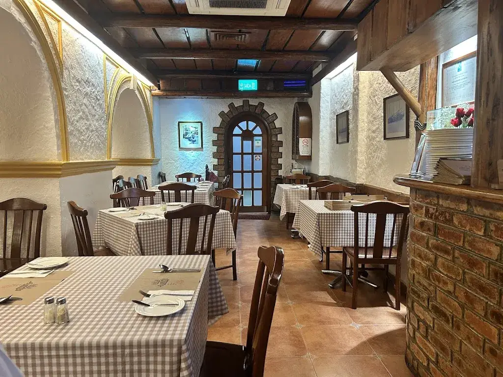 A Lorcha_Macao_slider_image_3