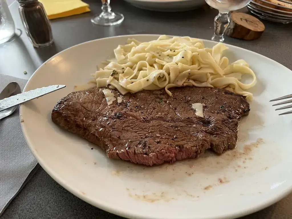 La Cuisine De Malica_Droux_slider_image_3