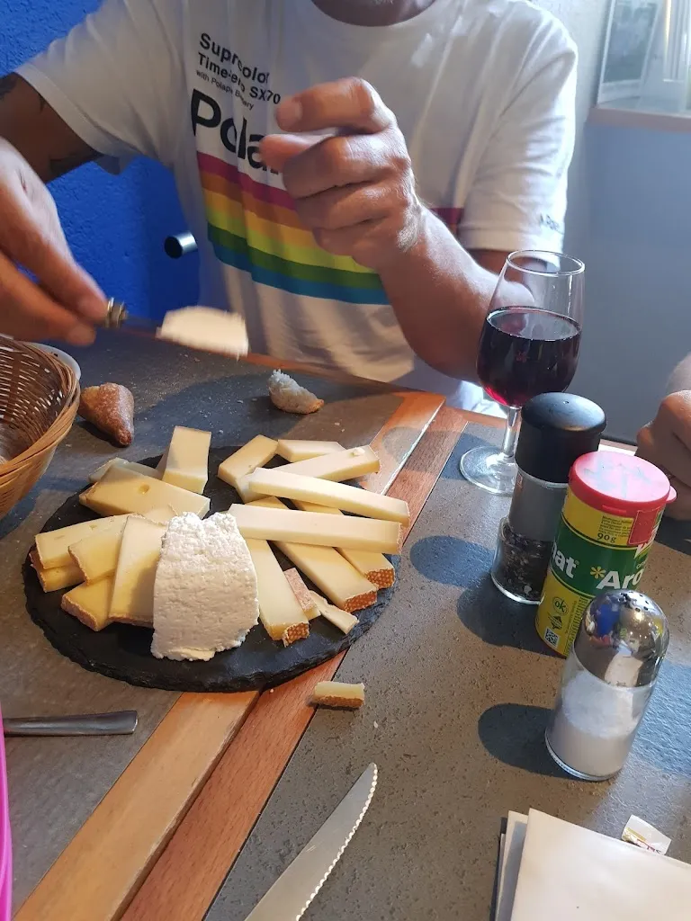 Menü_Chez Manu Fromagerie Bistro_Semsales_Bild_5