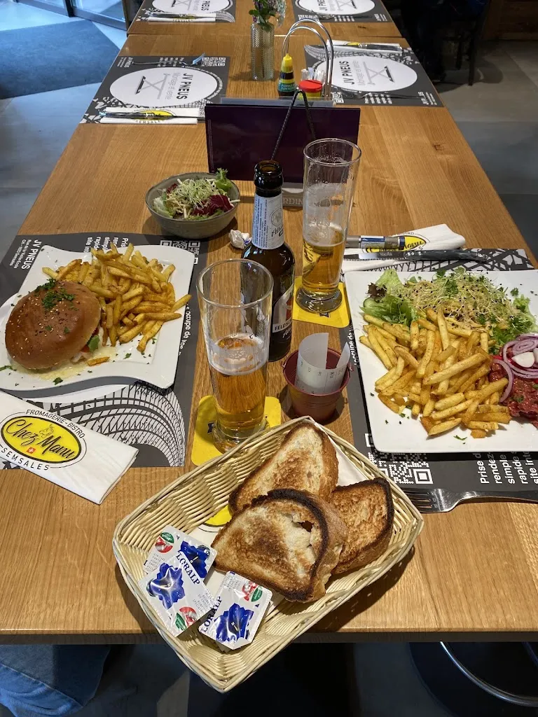 Chez Manu Fromagerie Bistro_Semsales_slider_image_2