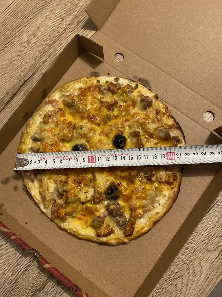 Alex Emnt.E.E_Délice Pizza_Marans_review