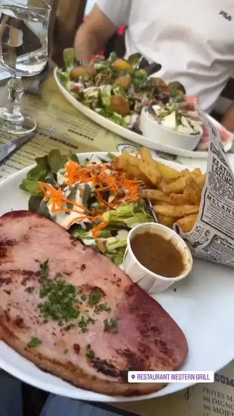 Western Grill_Marans_slider_image_2