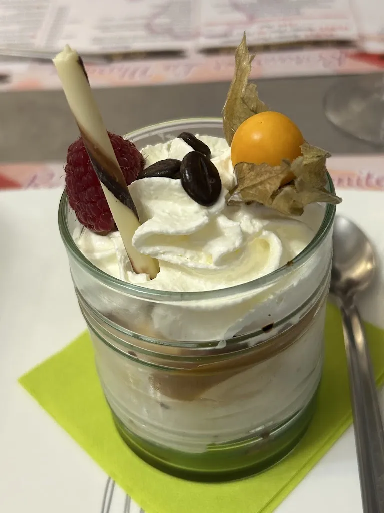 Andrew Corby_LA MARMITE_Mansle_review