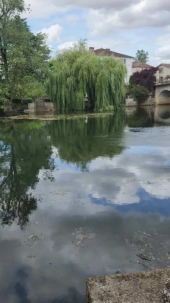 Leanne Smith_Hôtel Beau Rivage_Mansle-les-Fontaines_review