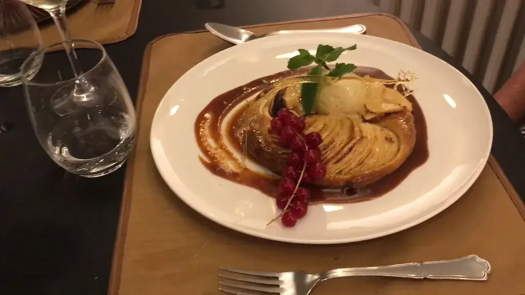 Restaurant Le Cheval Blanc_Luxé_slider_image_2