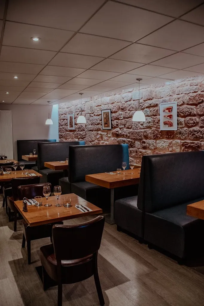 Pitchou Grill & Bar restaurant in Marcillac-Vallon