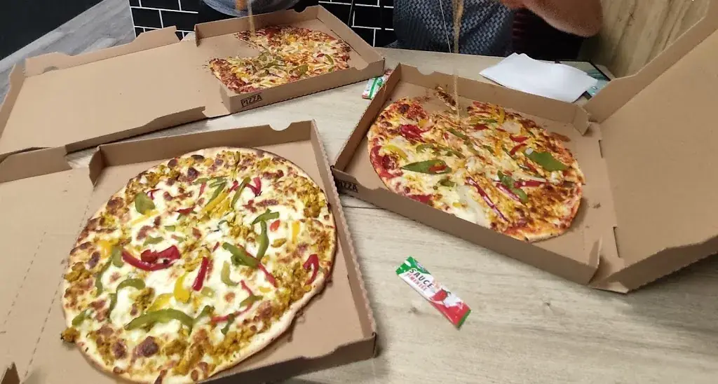 Amine Khallouqi_SOS PIZZA_Verpillière_review