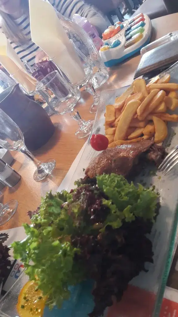 Menu_Les Pieds Dans L'eau_Marcillac-la-Croisille_image_6