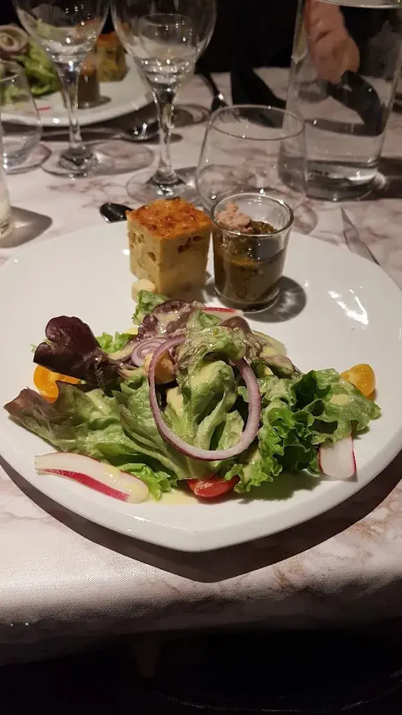 Le palmier restaurant in 12330