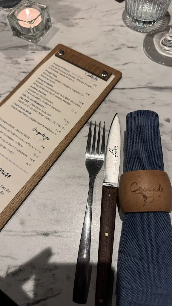 Menu_Restaurant Cascade_Salles-la-Source_immagine_3