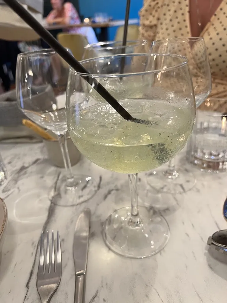 Joachim Sønderborg Mathiassen_Restaurant Cascade_Salles-la-Source_recensione