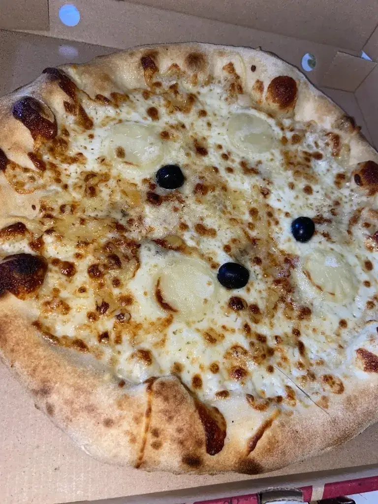 Océane Edet_Pizza Vallon Marcillac_Marcillac-Vallon_review