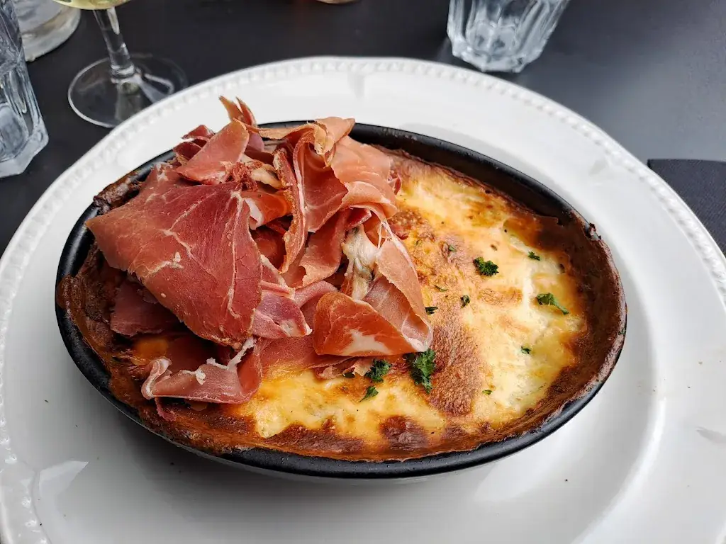 Bistrot Colette The Village_Villefontaine_slider_image_3