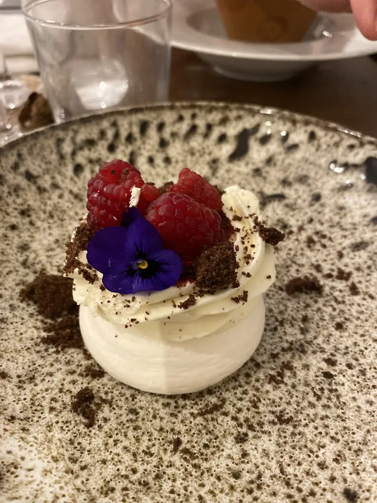 PIOT CAROLE_The Pintxoak Martillac _Martillac_review