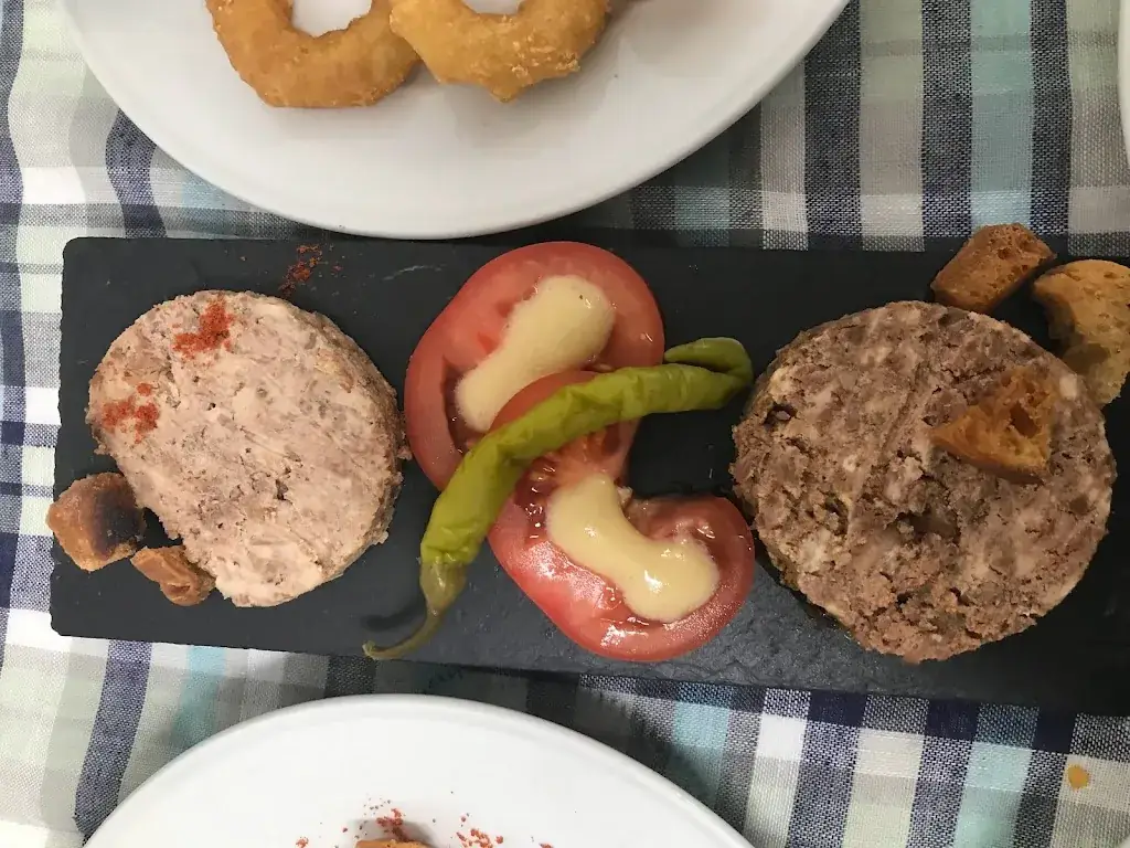 Le Bistrot Bar à Bord_Mazères-Lezons_slider_image_2