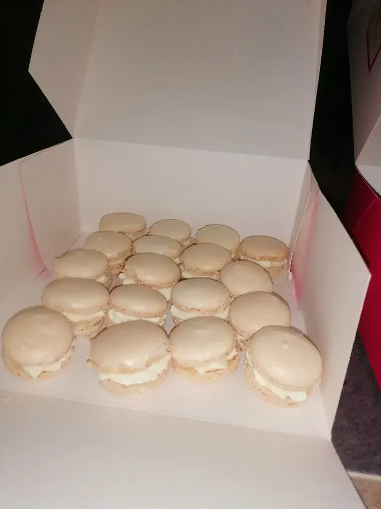 ELAR PATISSERIE_Mazères-Lezons_slider_image_2