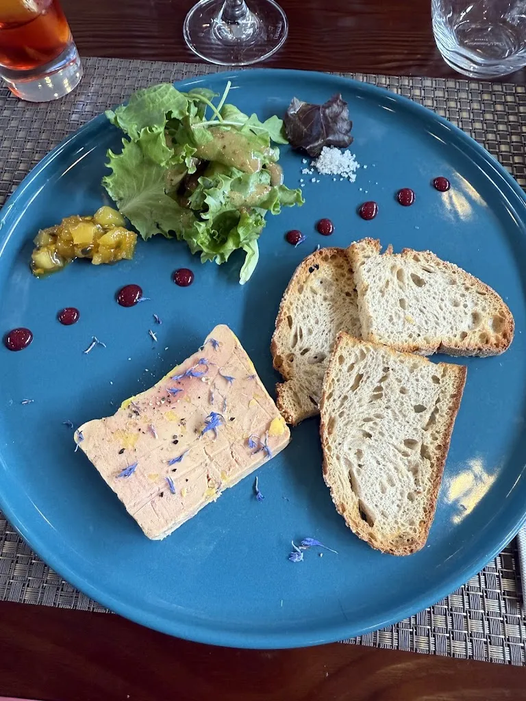 Cha' Menard_RESTAURANT L' ESCALE_Médis_review