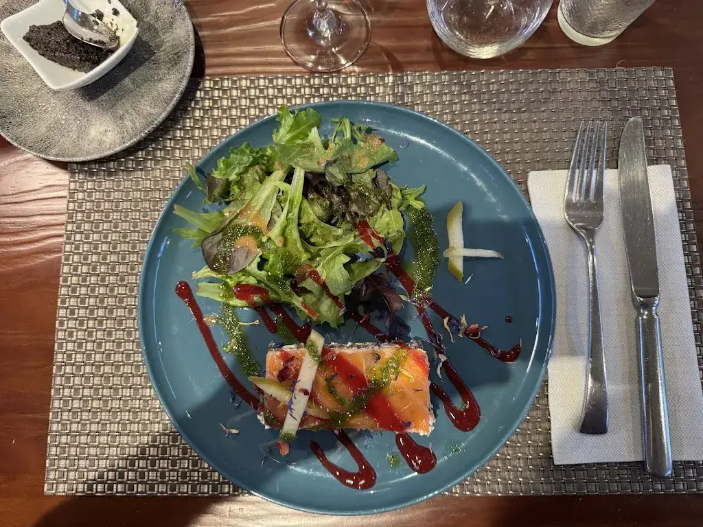 Tom_L'annexe_Médis_review